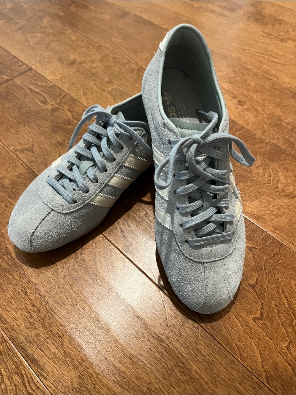 ADIDAS Tokyo low profile retro sneakers